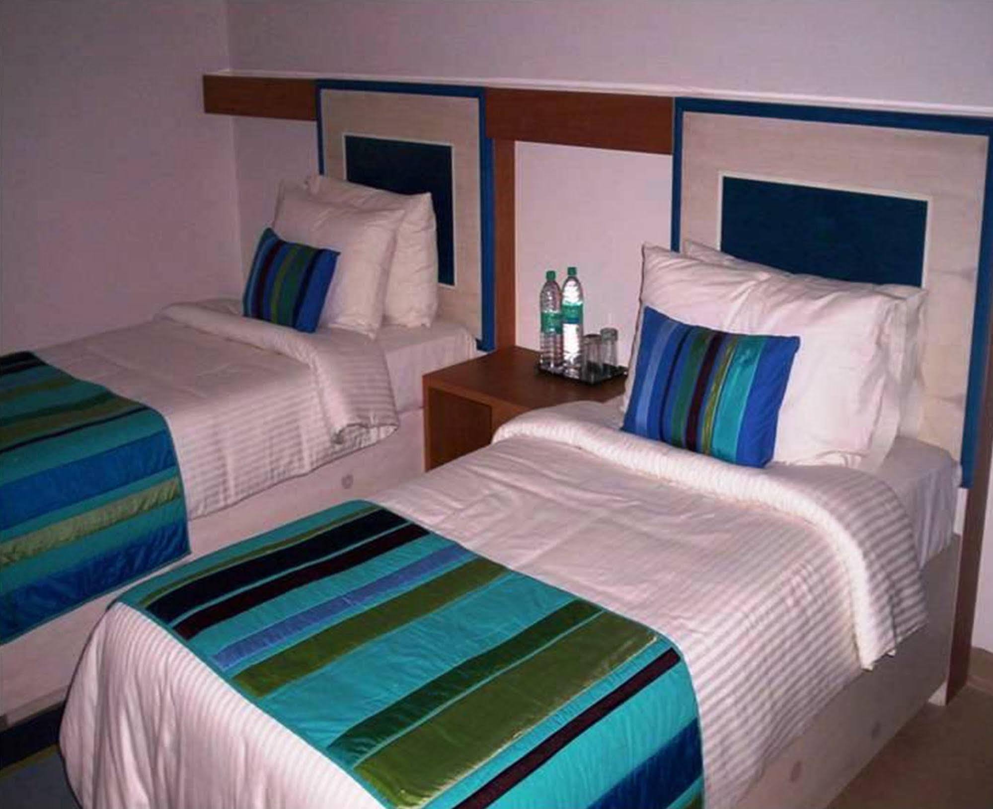 Peerles Sarovar Portico Port Blair Szoba fotó